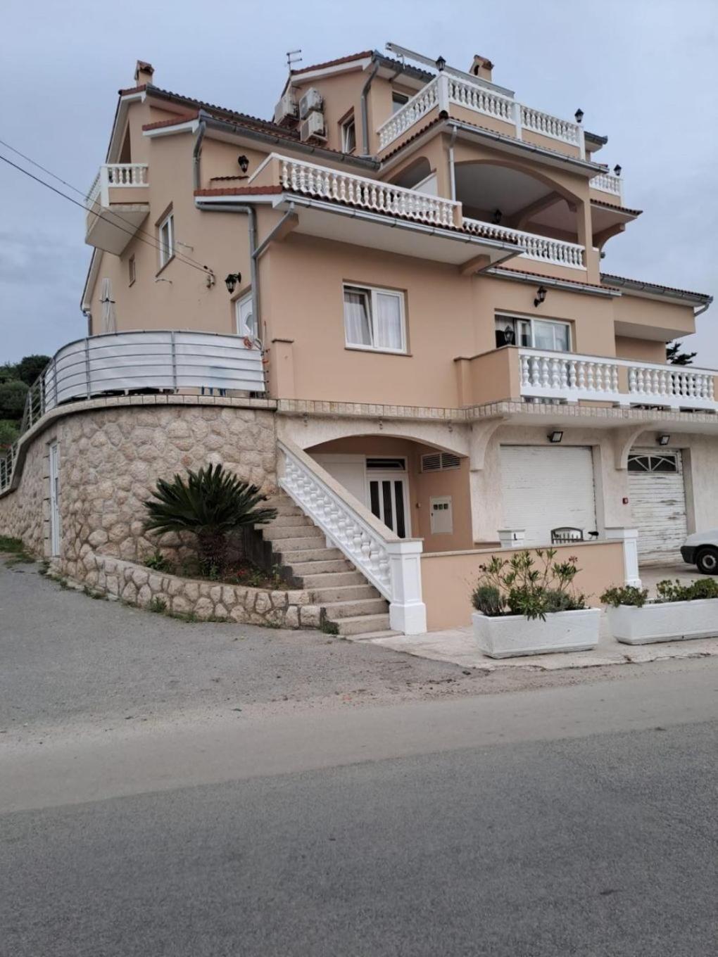 Apartments Mig - With Beautiful Garden Supetarska Draga Ngoại thất bức ảnh