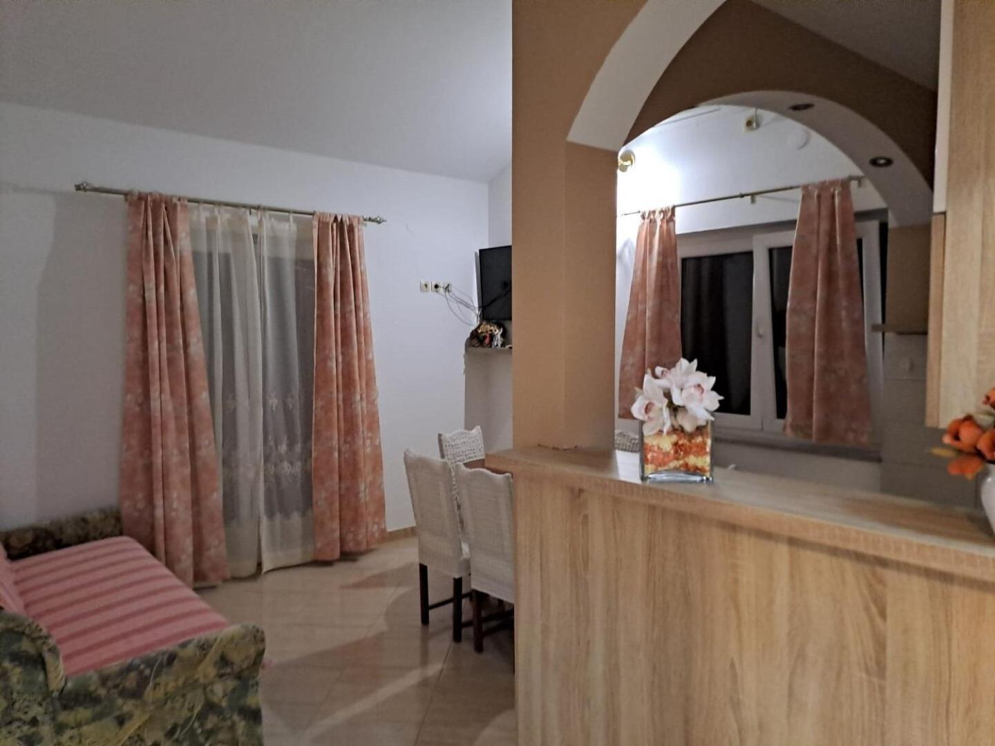 Apartments Mig - With Beautiful Garden Supetarska Draga Ngoại thất bức ảnh