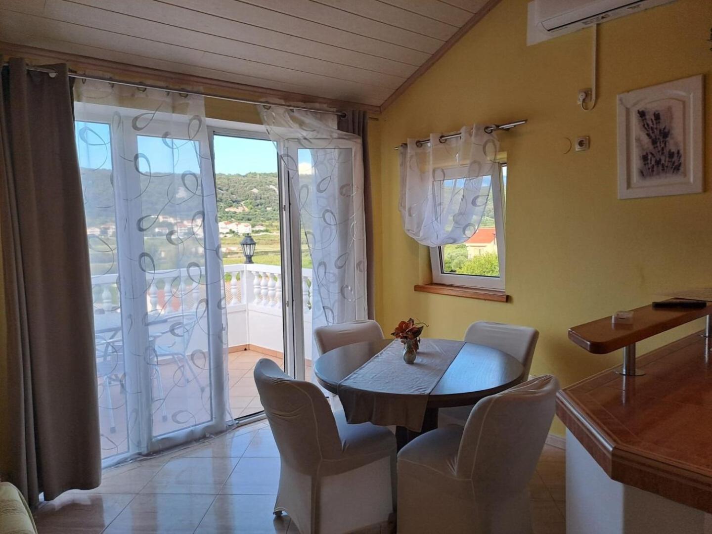 Apartments Mig - With Beautiful Garden Supetarska Draga Ngoại thất bức ảnh